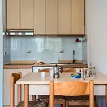 Cozy With Sunny Terrace In Апартаменты *
