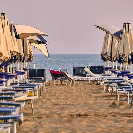 Cozy With Sunny Terrace In * Bibione