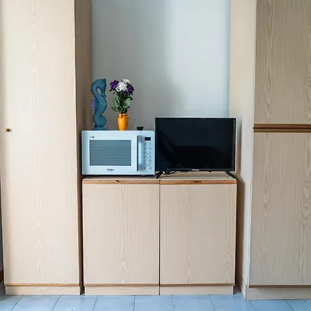 Apartment Cozy With Sunny Terrace In *