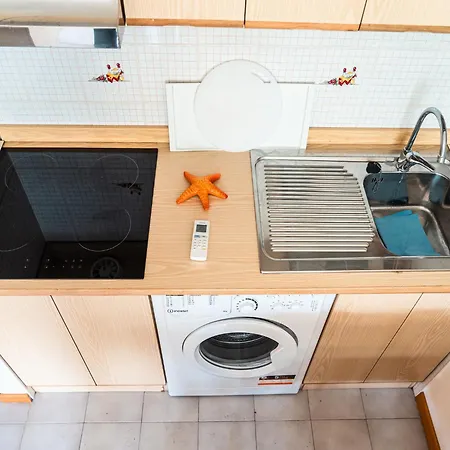 Cozy With Sunny Terrace In