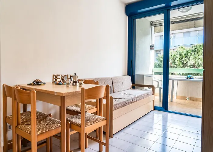 Appartement Cozy With Sunny Terrace In